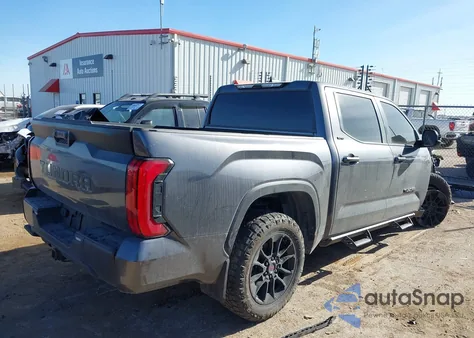 2024 Toyota Tundra Sr5 z USA, uszkodzony, nr VIN 5TFLA5AB0RX035388